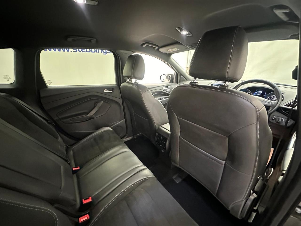 Ford Kuga AY17NRV