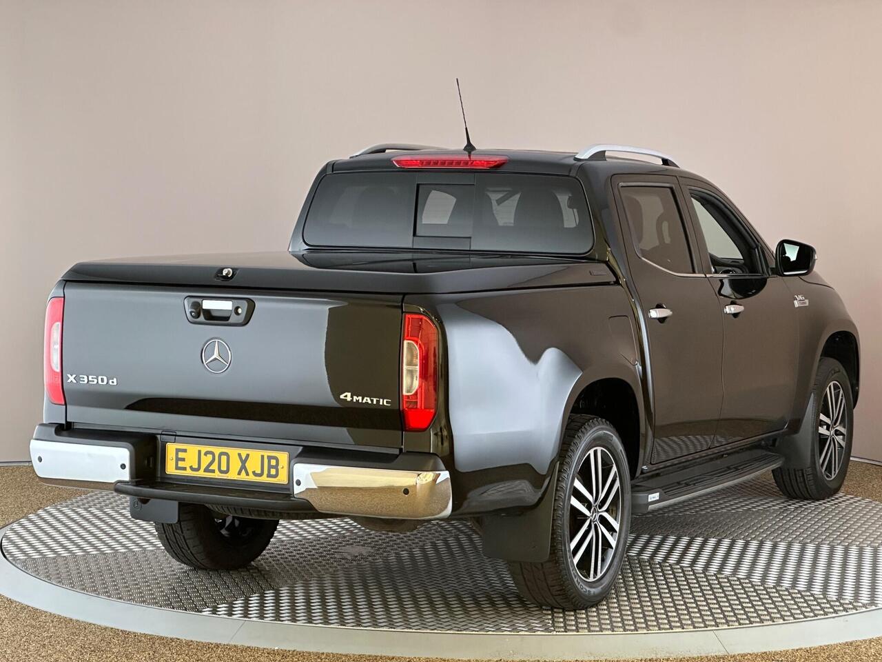 Mercedes-Benz X Class EJ20XJB