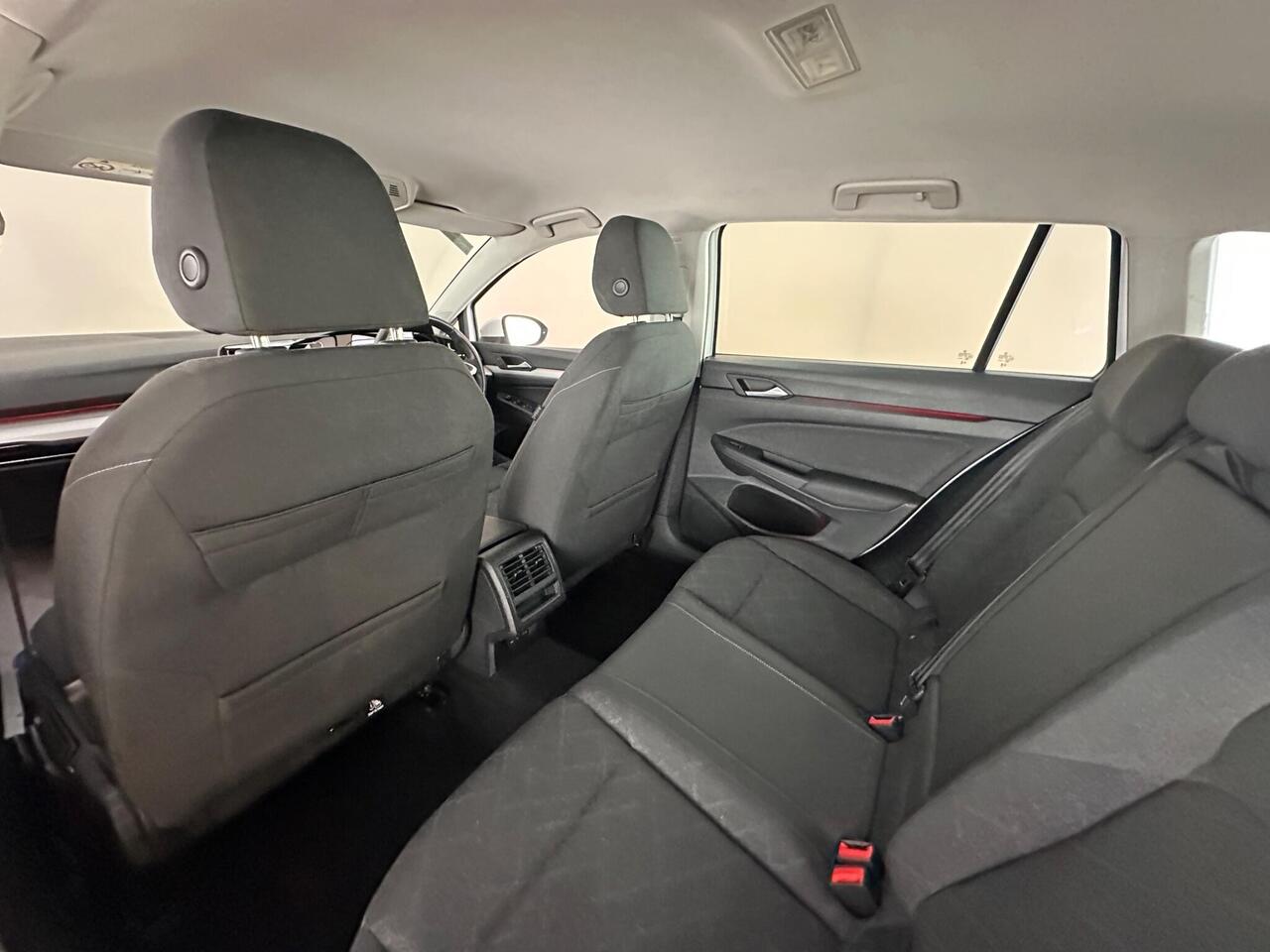 Volkswagen Golf AE73YPM