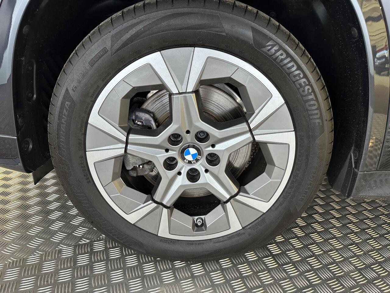 BMW X1 GX25HDD