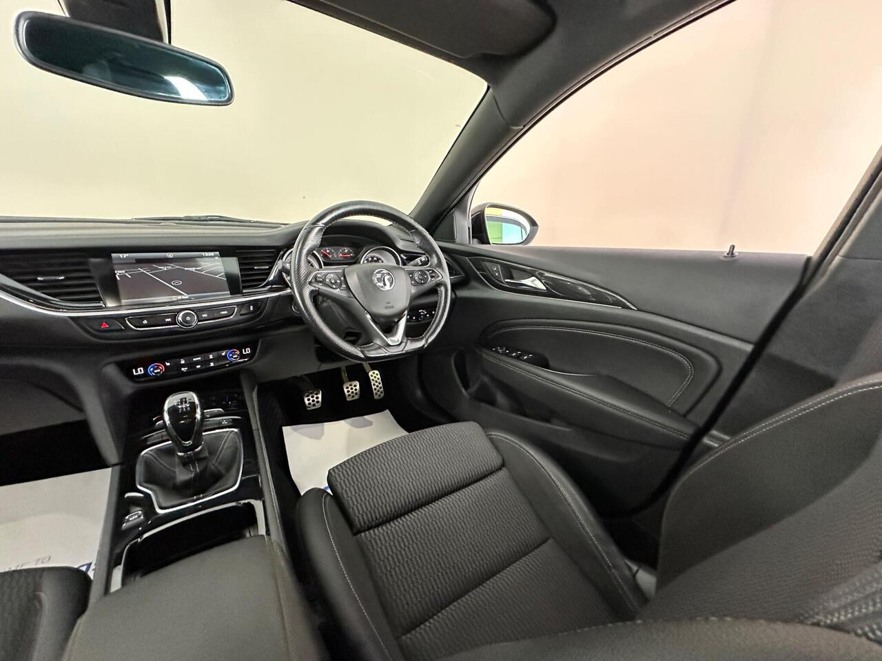 Vauxhall Insignia DY67VWC