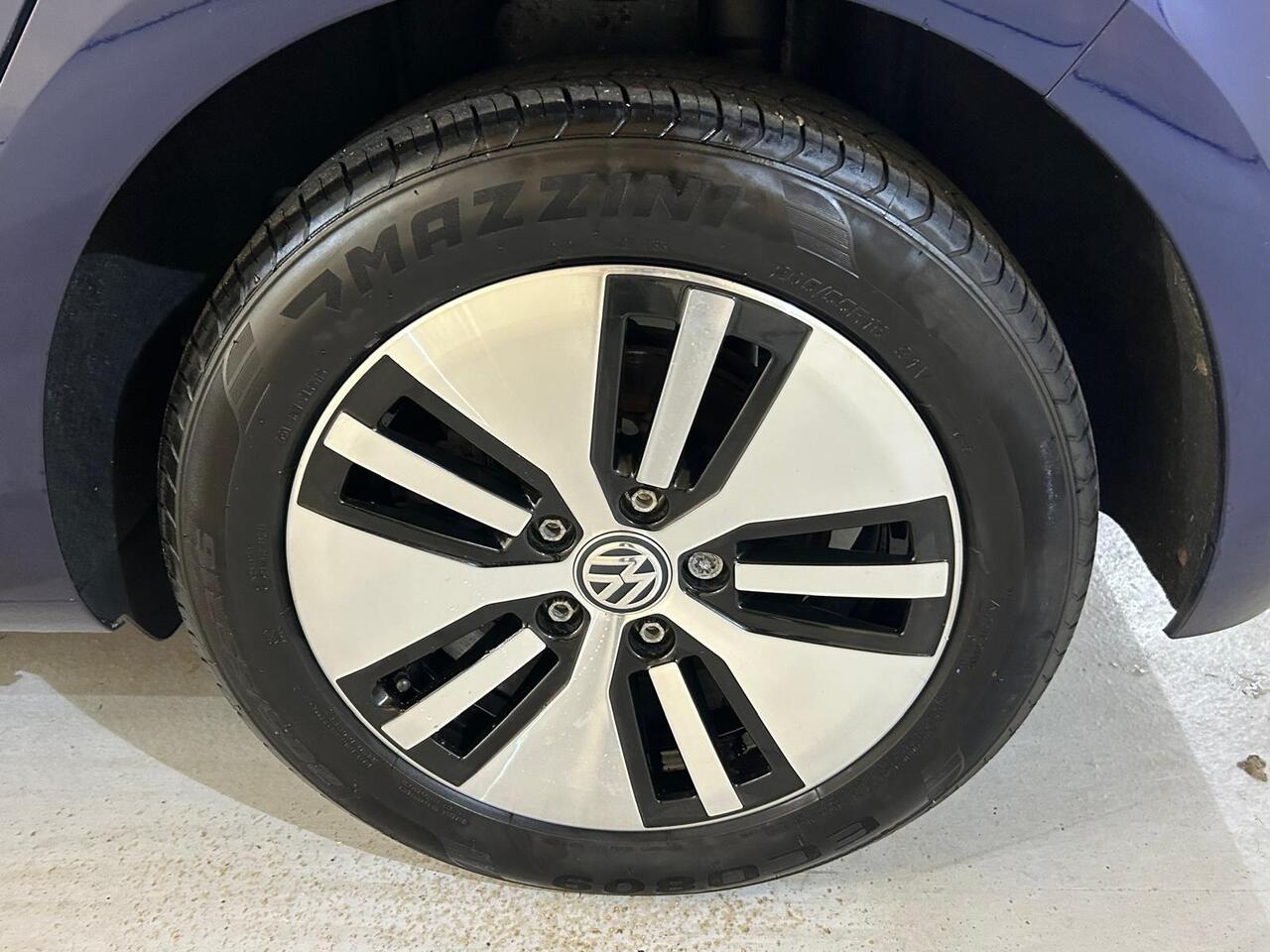 Volkswagen e-Golf AD18GUC