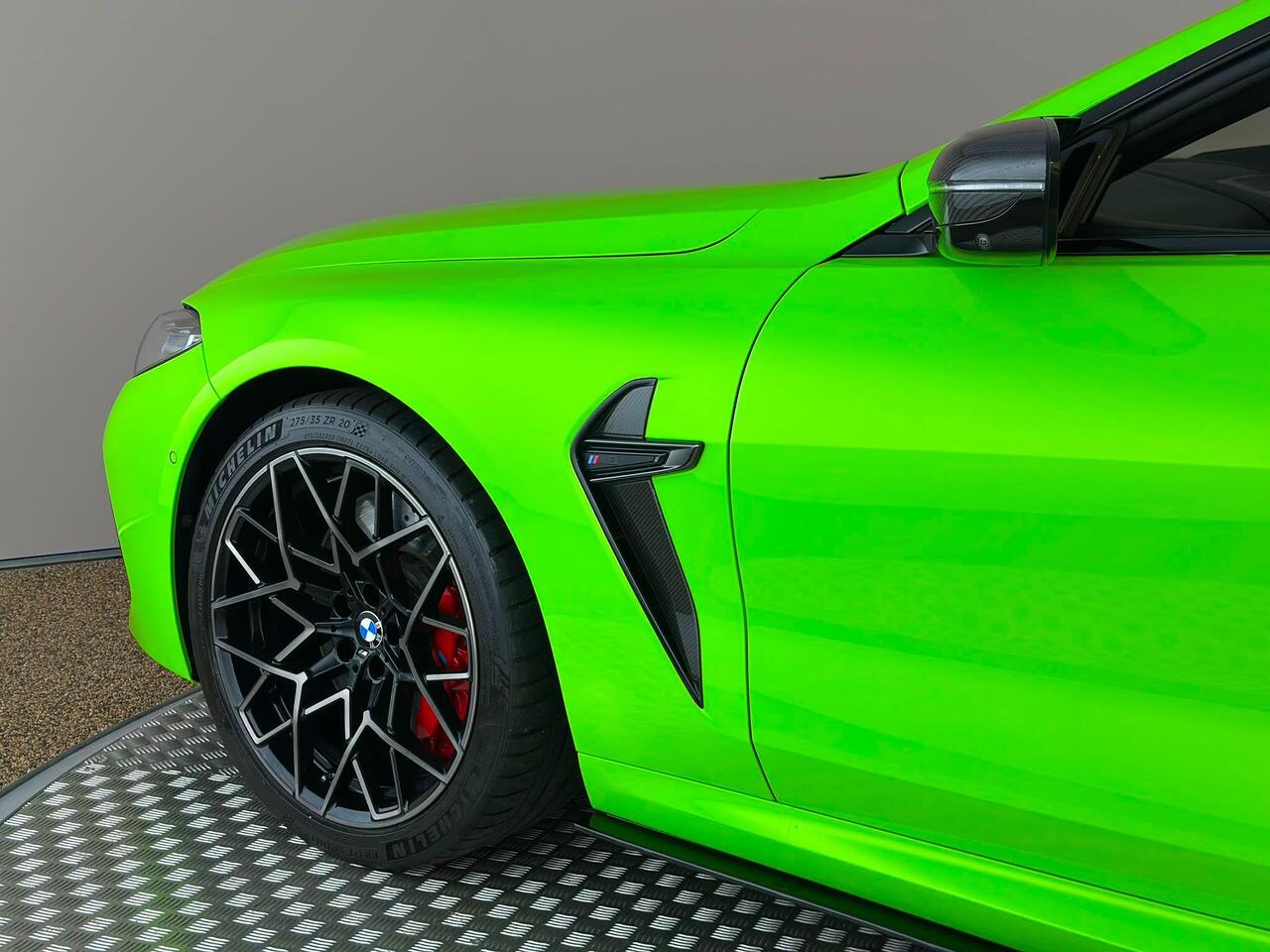 BMW M8 EF72XJA