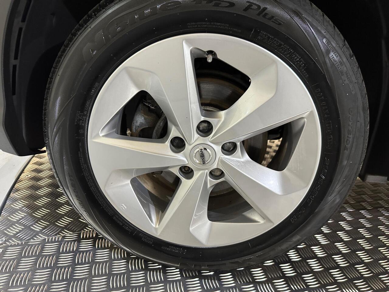 Nissan Qashqai PF70AKN