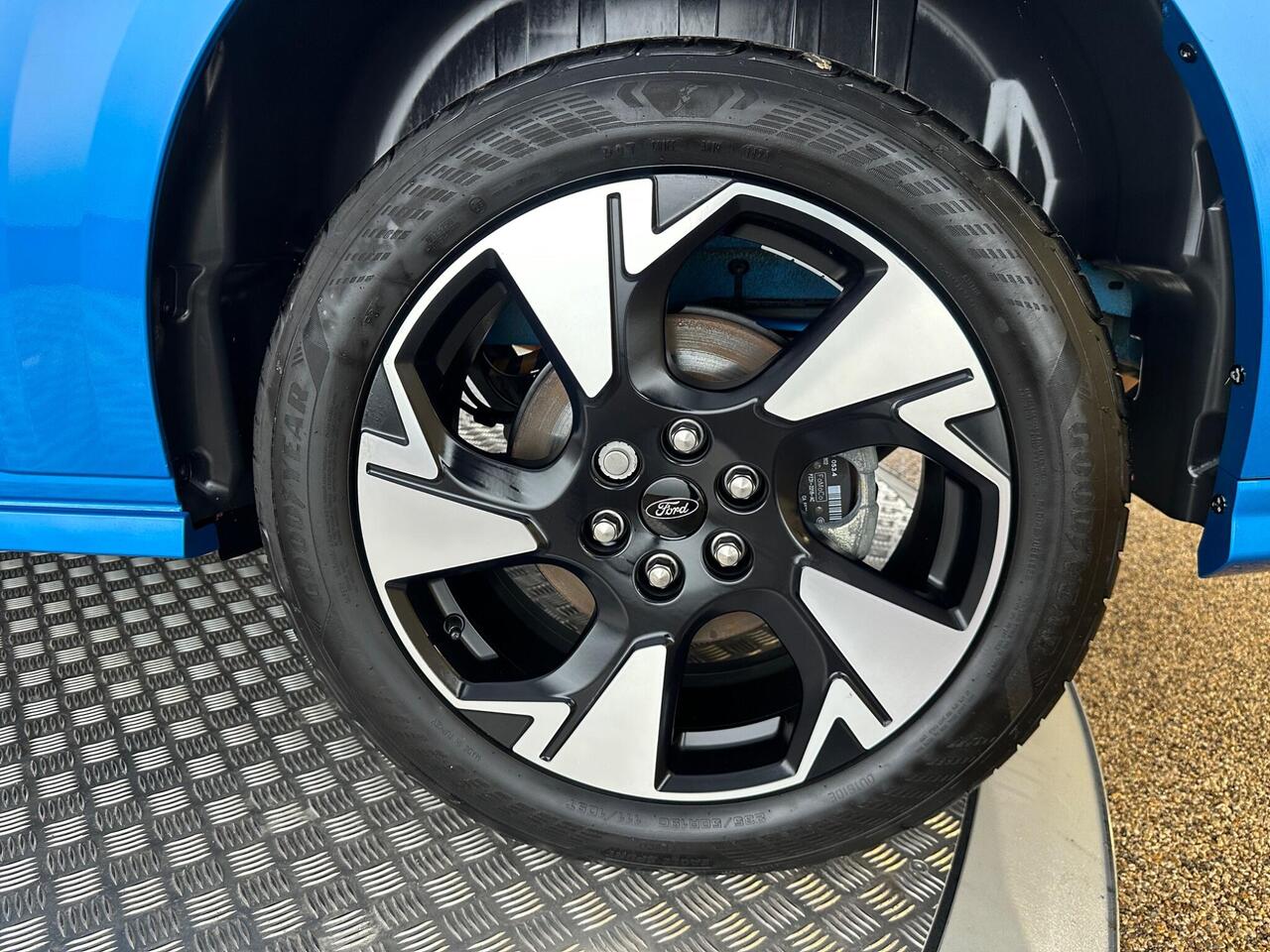 Ford E-Transit Custom AF74WKP