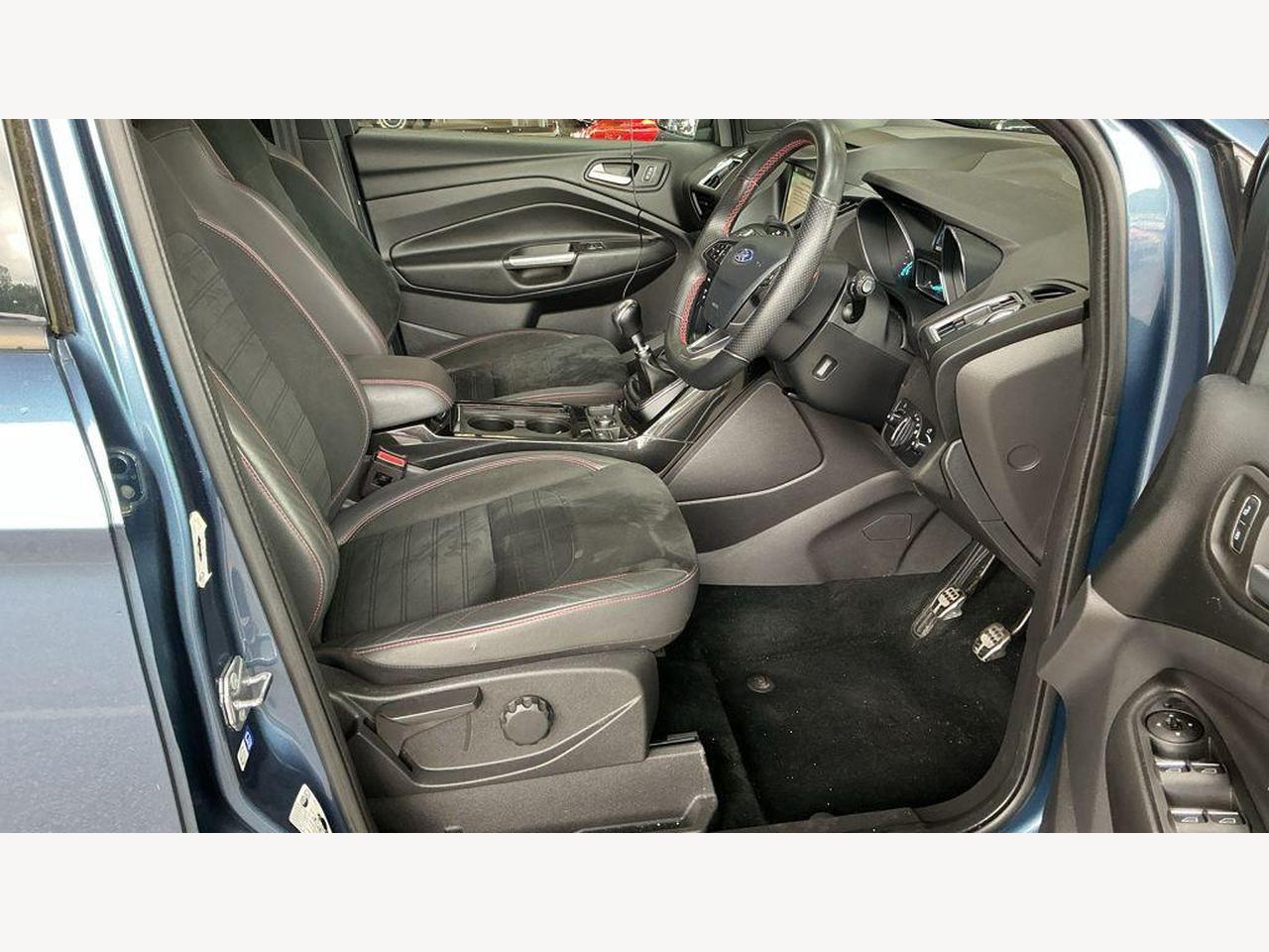 Ford Kuga YK19FHN