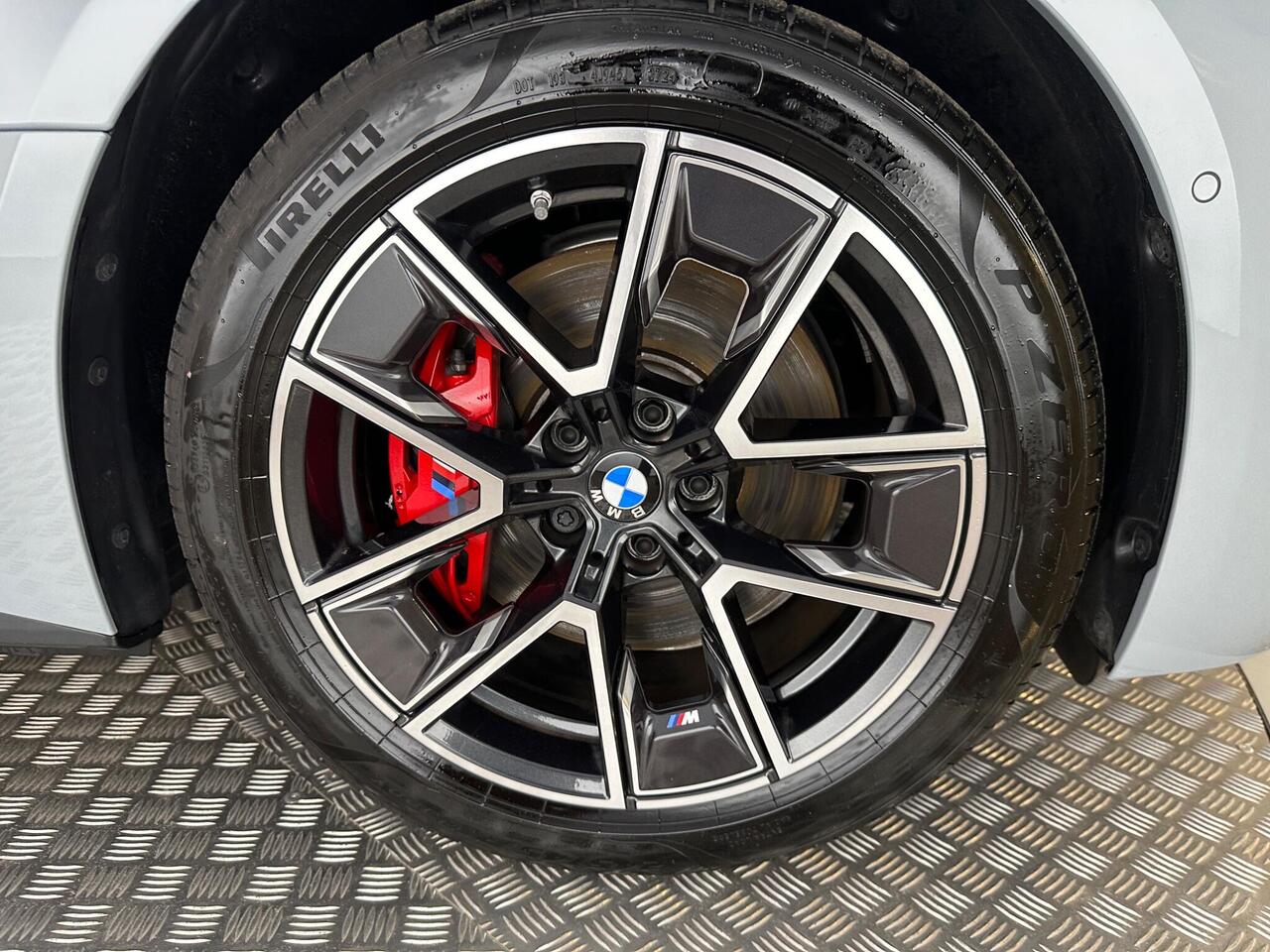BMW i4 HV25NXE
