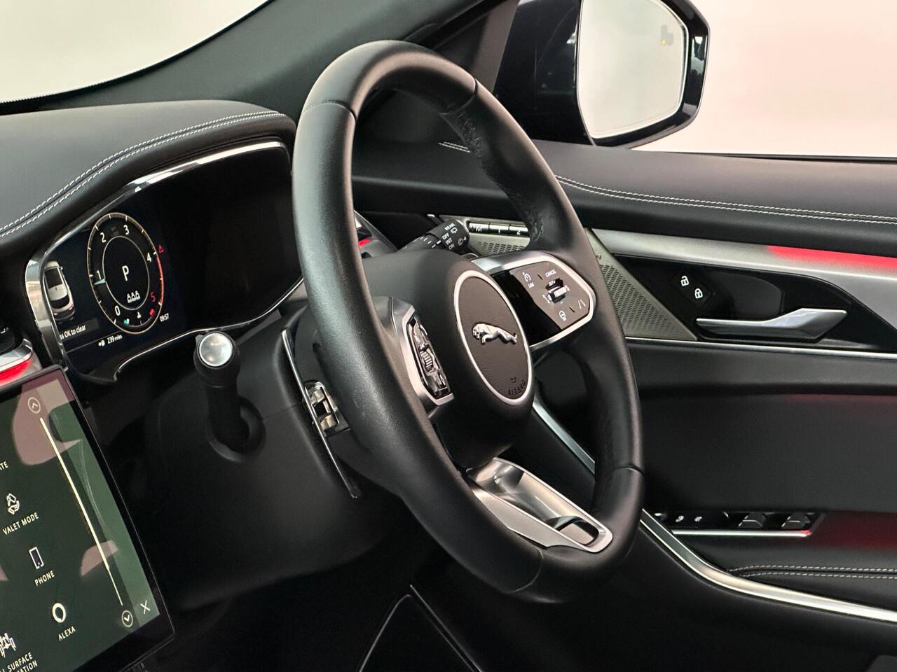 Jaguar F-PACE KO23OXF