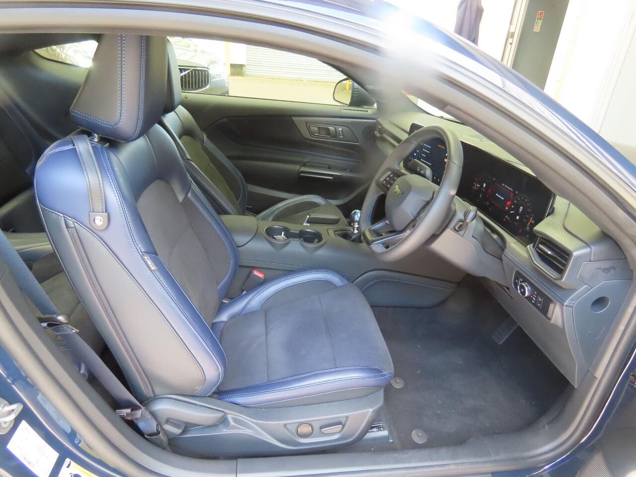 Ford Mustang WP25CCD