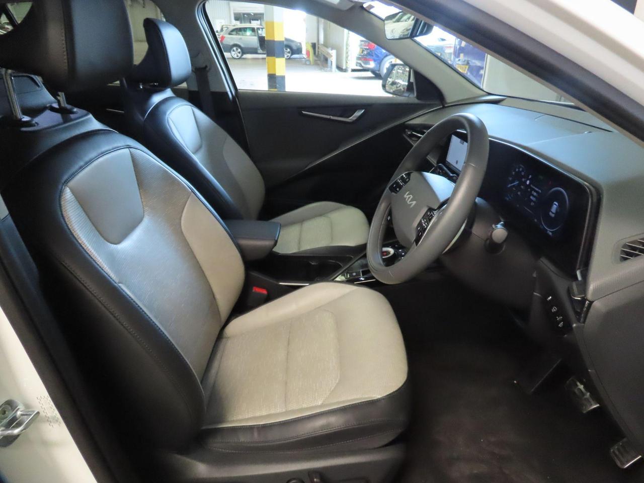 Kia Niro AE72XJA