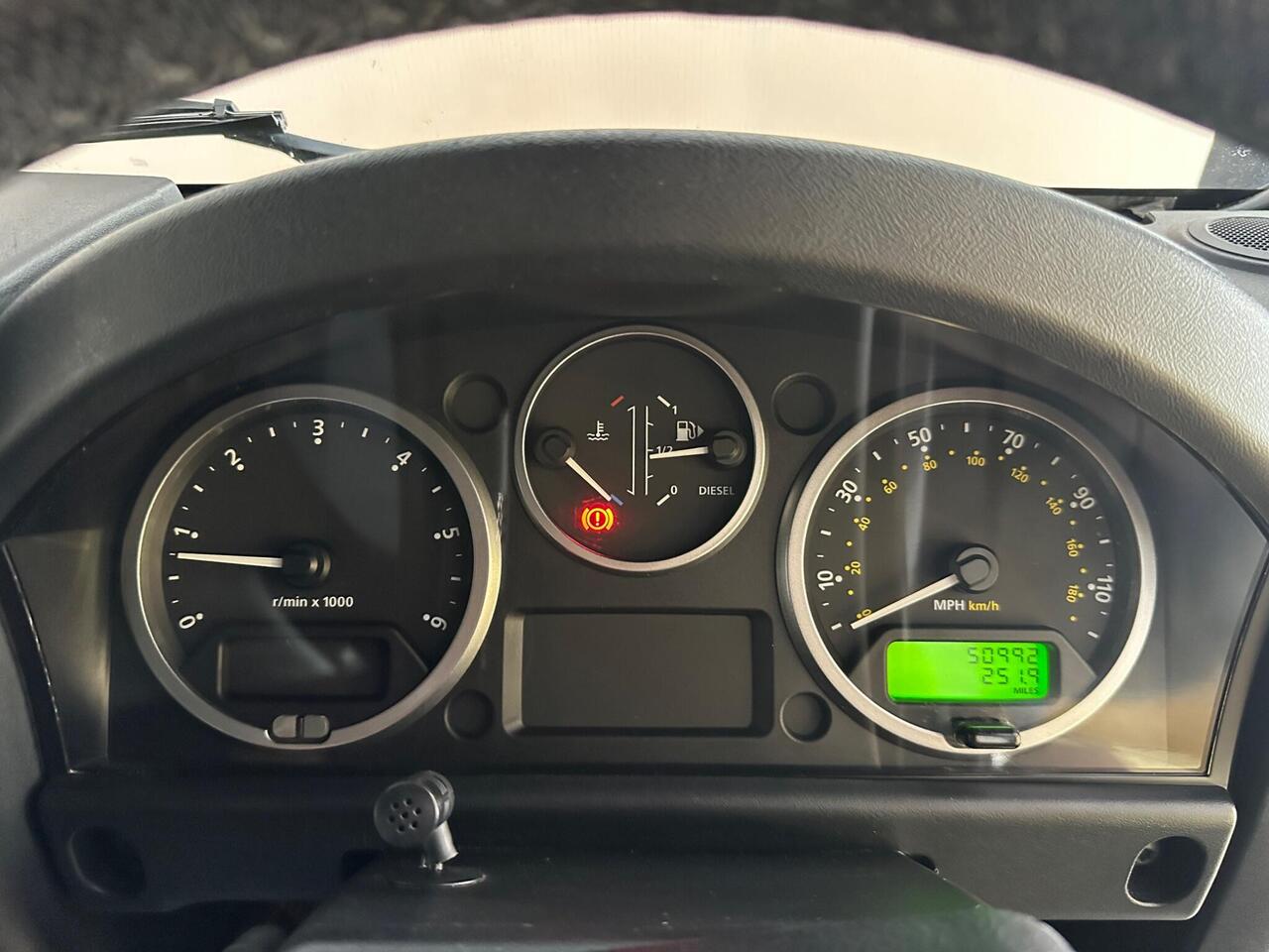 Land Rover Defender 90 GF65NXH