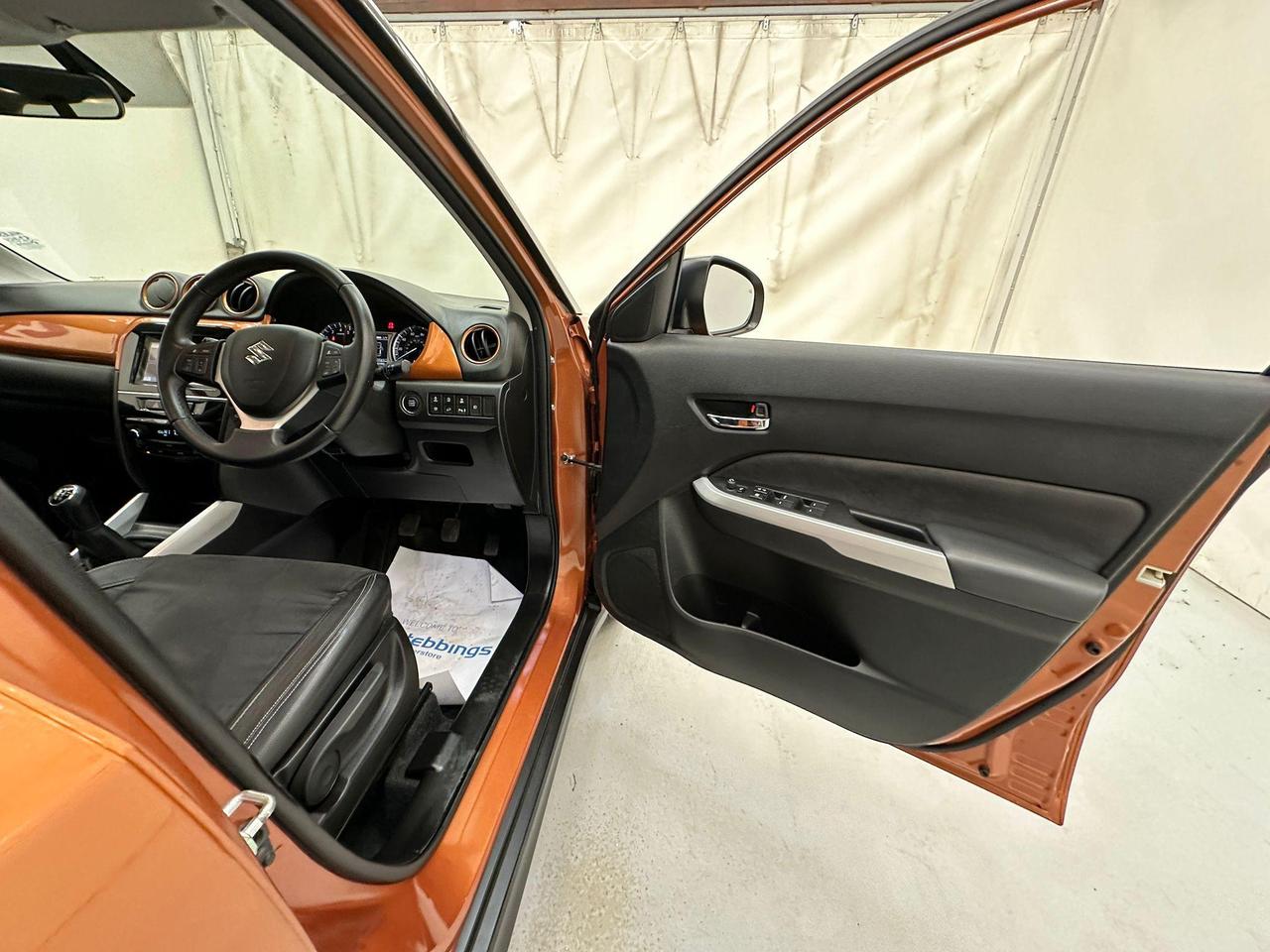 Suzuki Vitara YH16WND