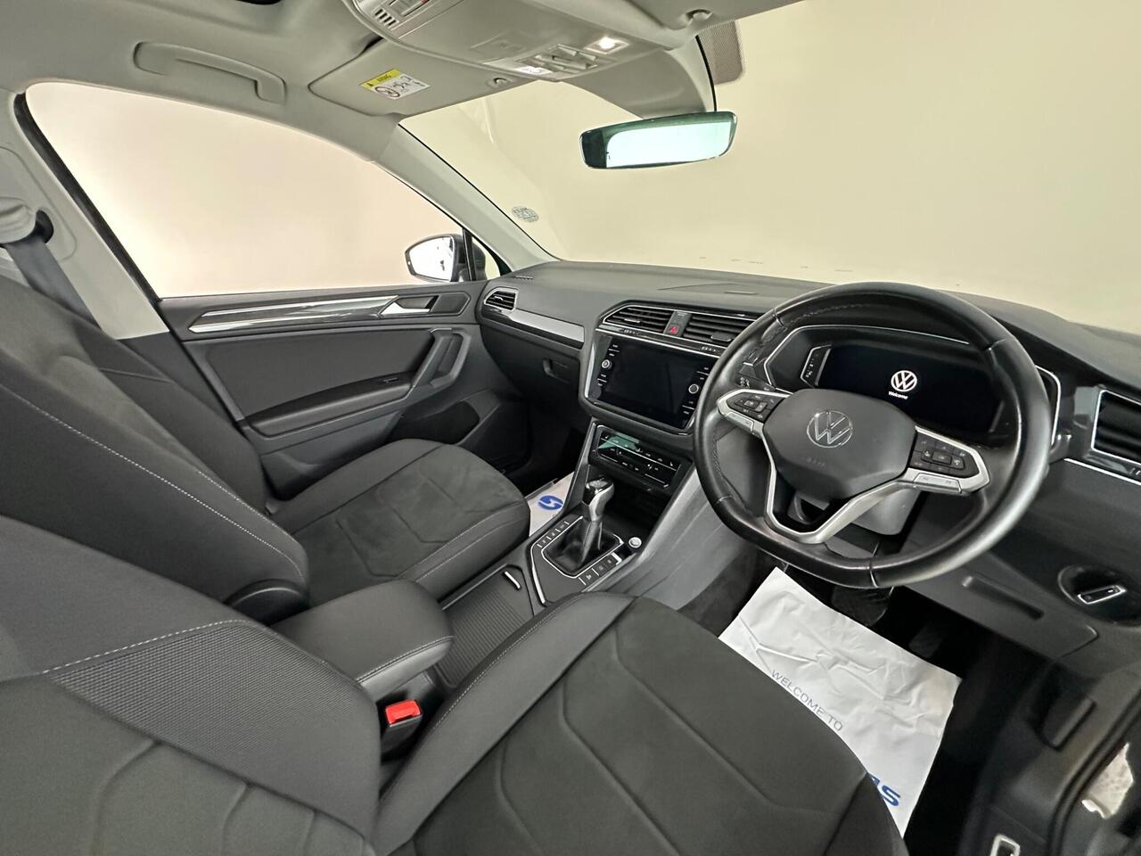 Volkswagen Tiguan CA21HYZ