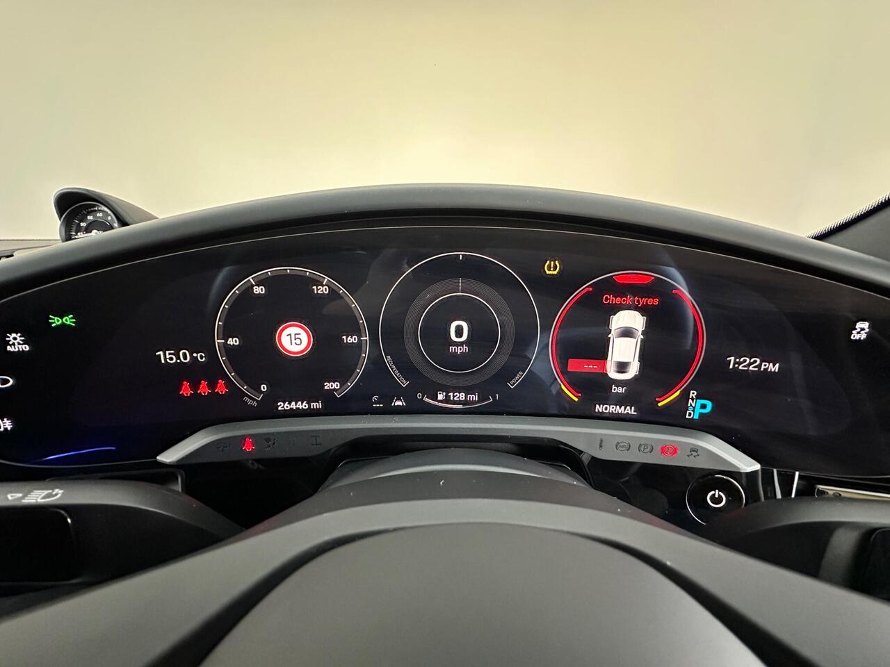 Porsche Taycan YX73ZWJ