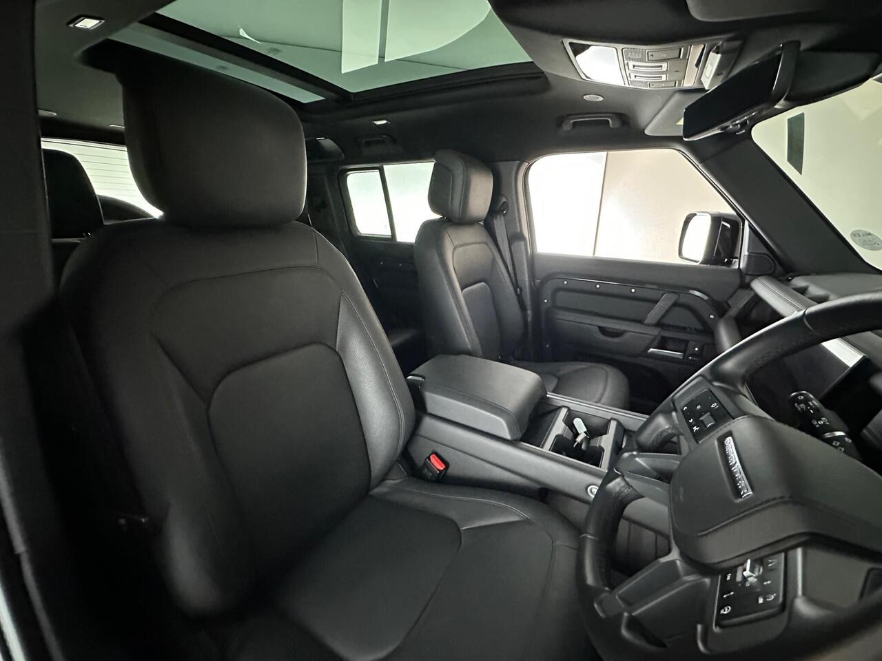 Land Rover Defender 110 KW74MTU