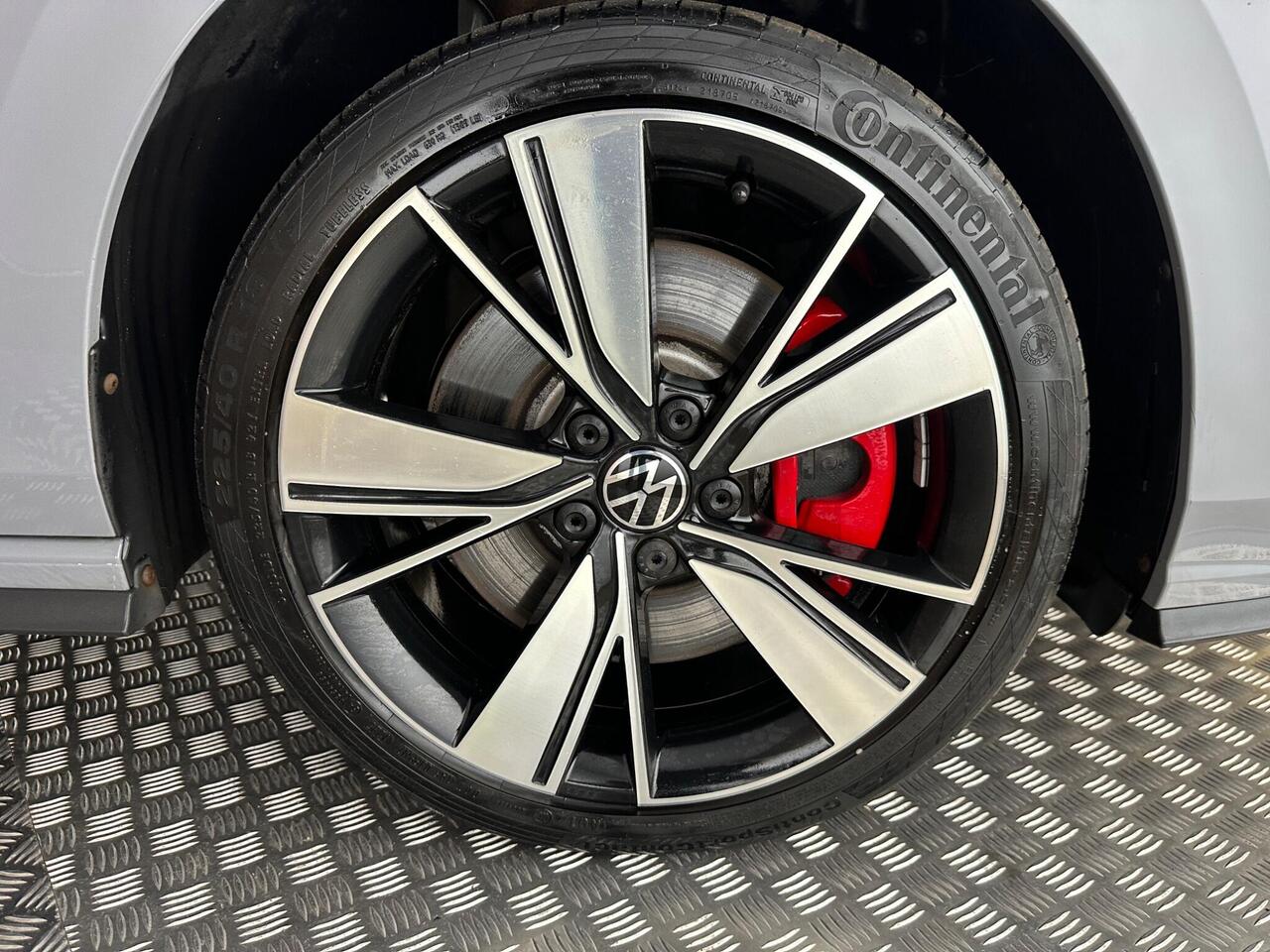 Volkswagen Golf PF21AOC