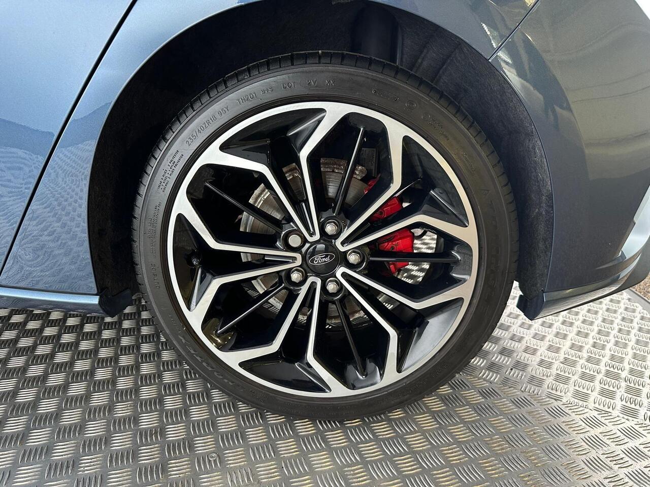 Ford Focus FV70XUA