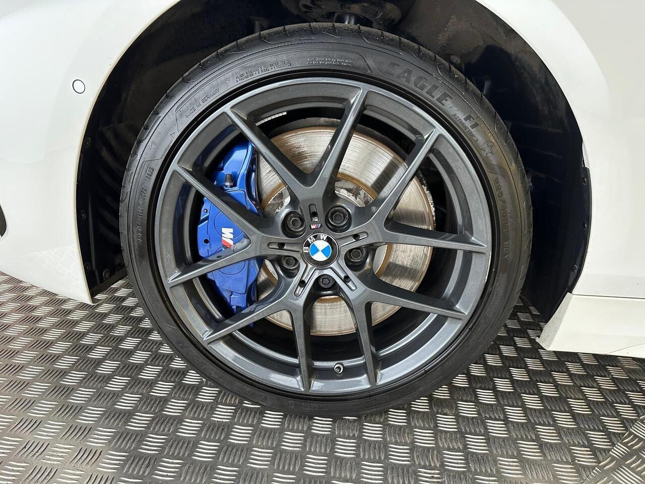 BMW 1 Series AY73LHJ