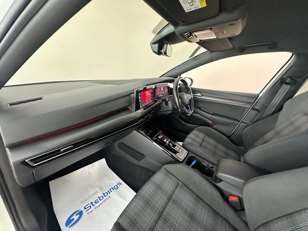 Volkswagen Golf MT72YYX