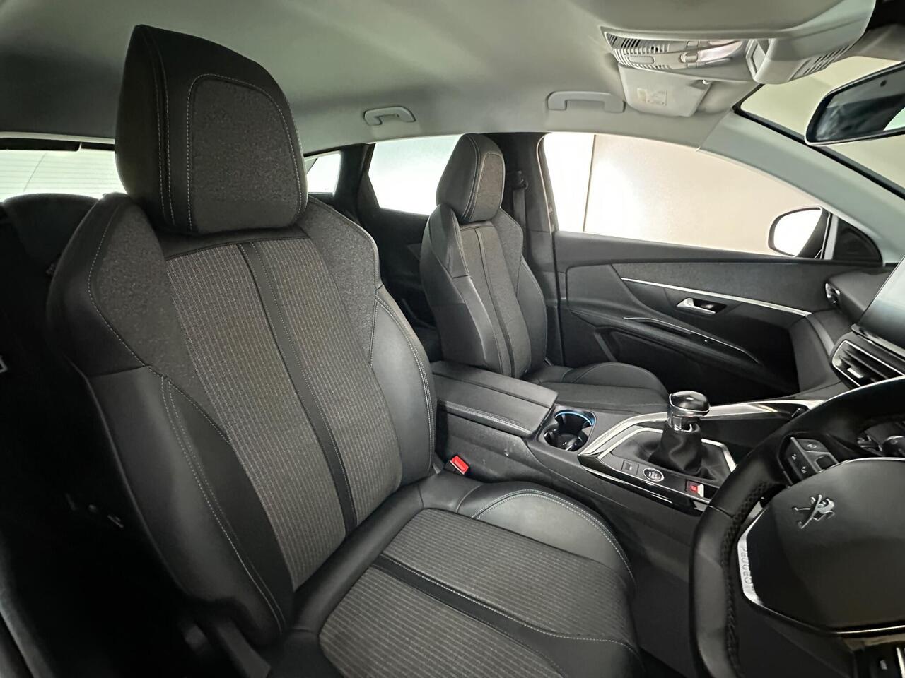 Peugeot 3008 MJ71ARX