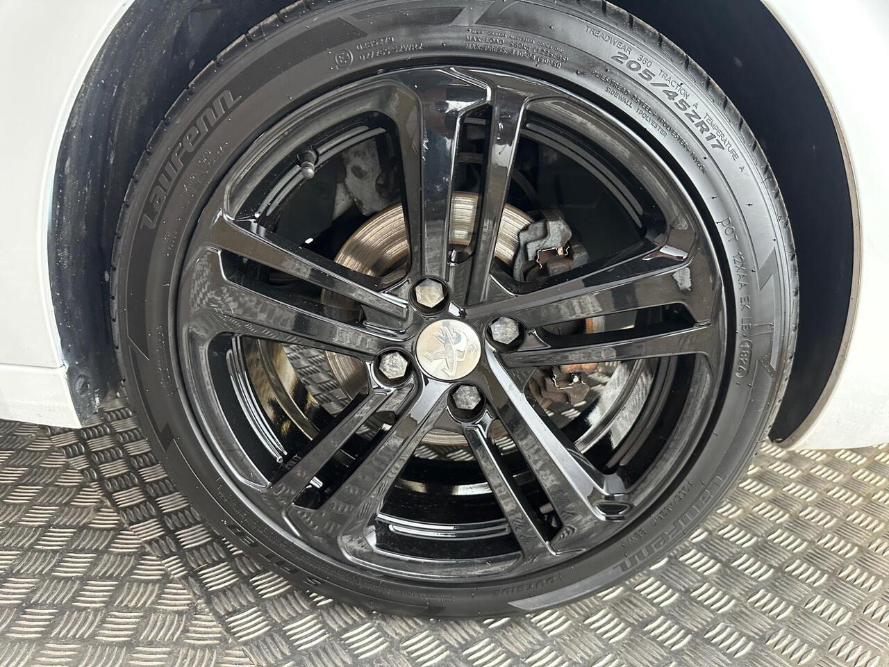 Peugeot 208 RK17OPU