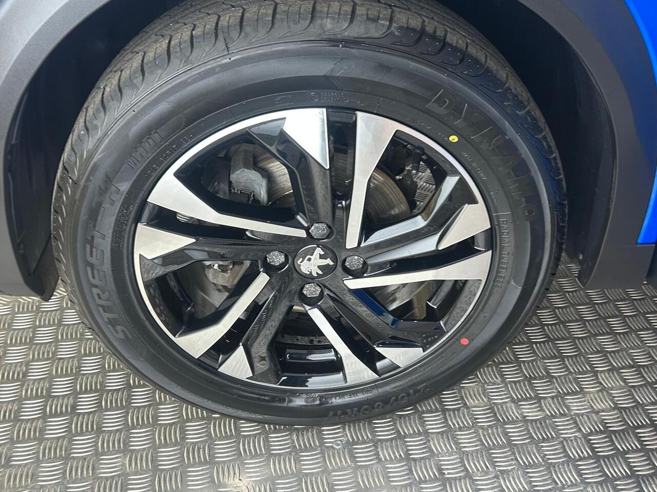 Peugeot 2008 KW72VUU