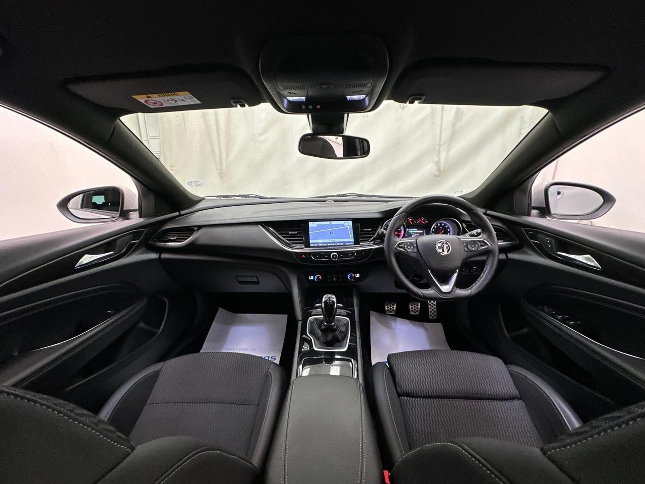 Vauxhall Insignia AJ17VWA