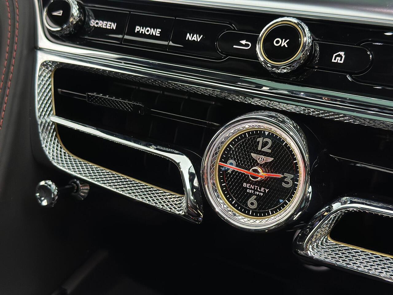 Bentley Flying Spur SN71VZD