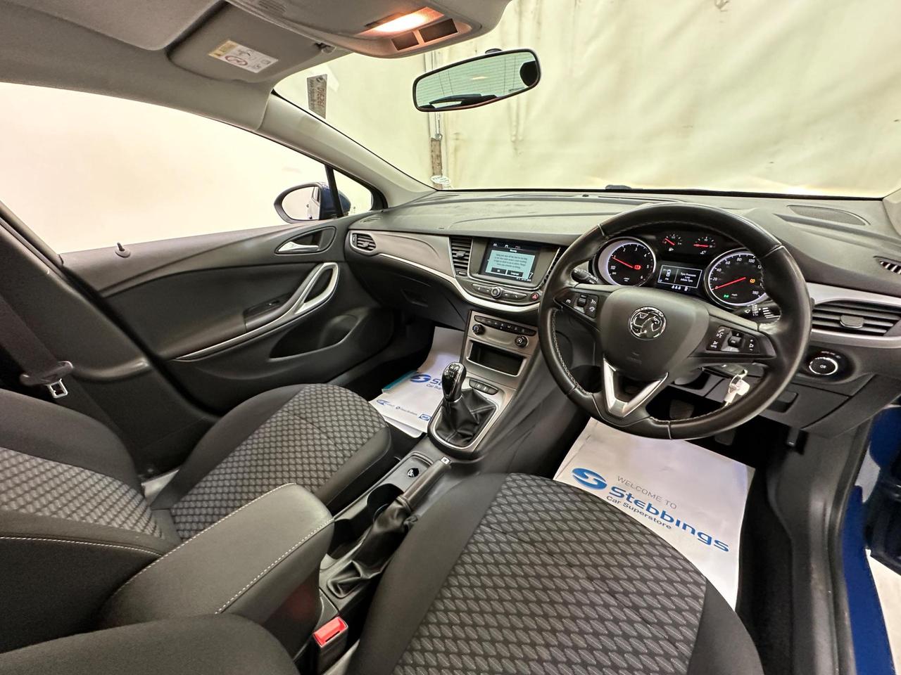 Vauxhall Astra VU20ZNC
