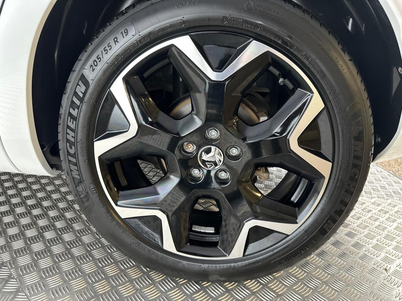 Vauxhall Grandland BG73XMD