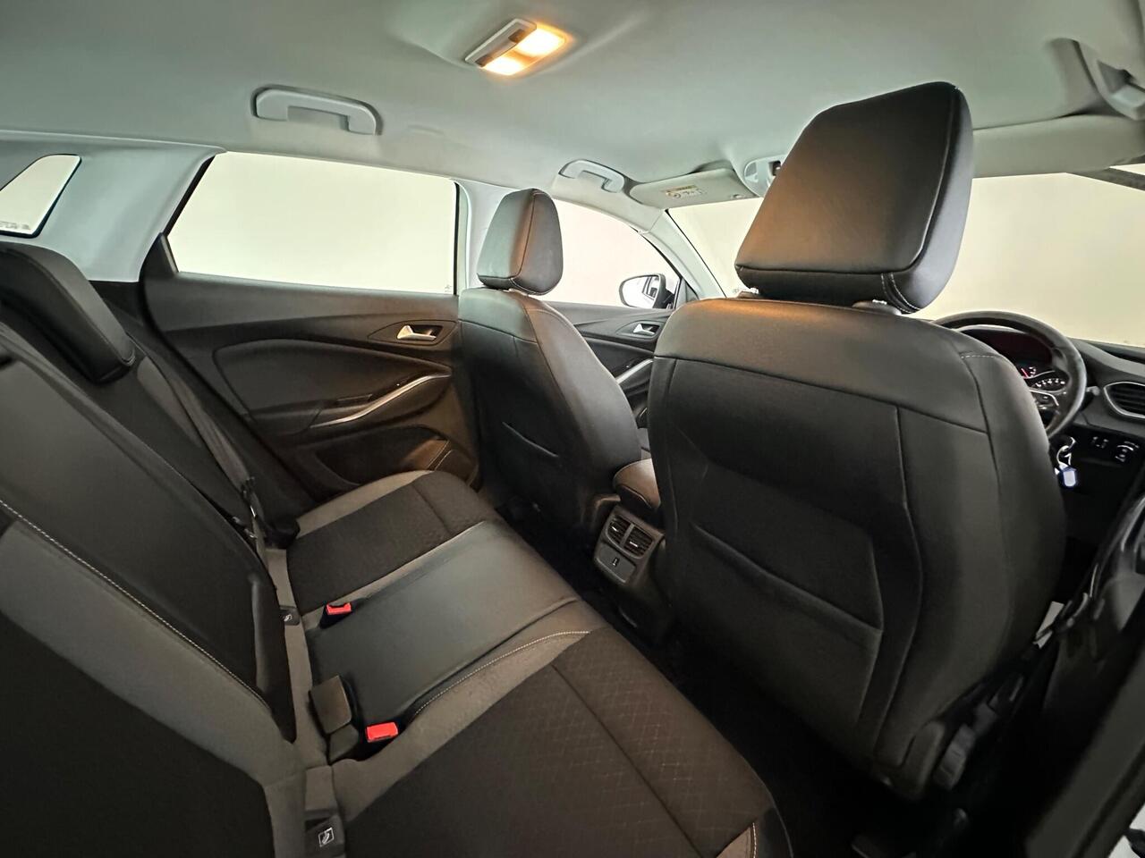 Vauxhall Grandland X BA19OSW