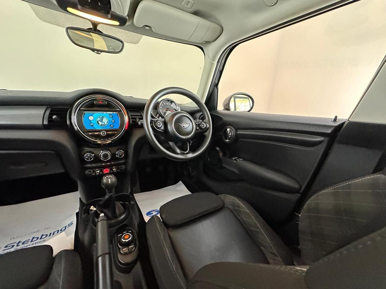 MINI Hatch ND68SXJ