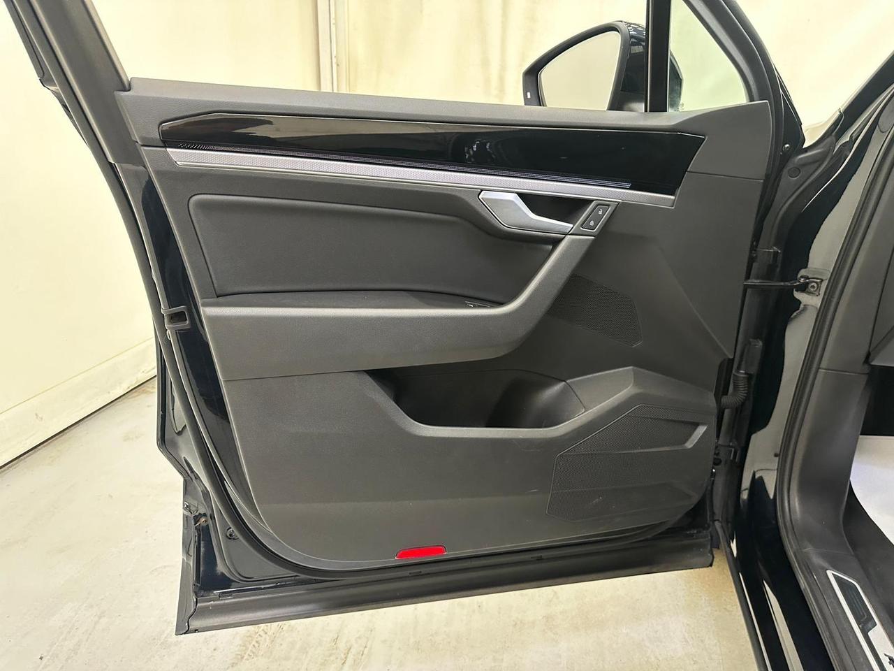 Volkswagen Touareg VK69FRF