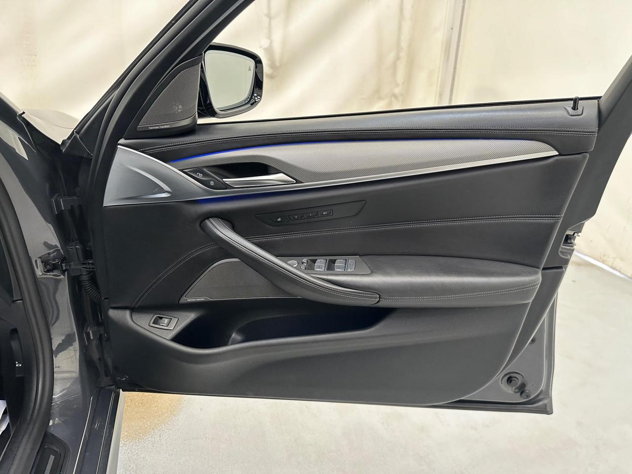 BMW M5 FB21XCK