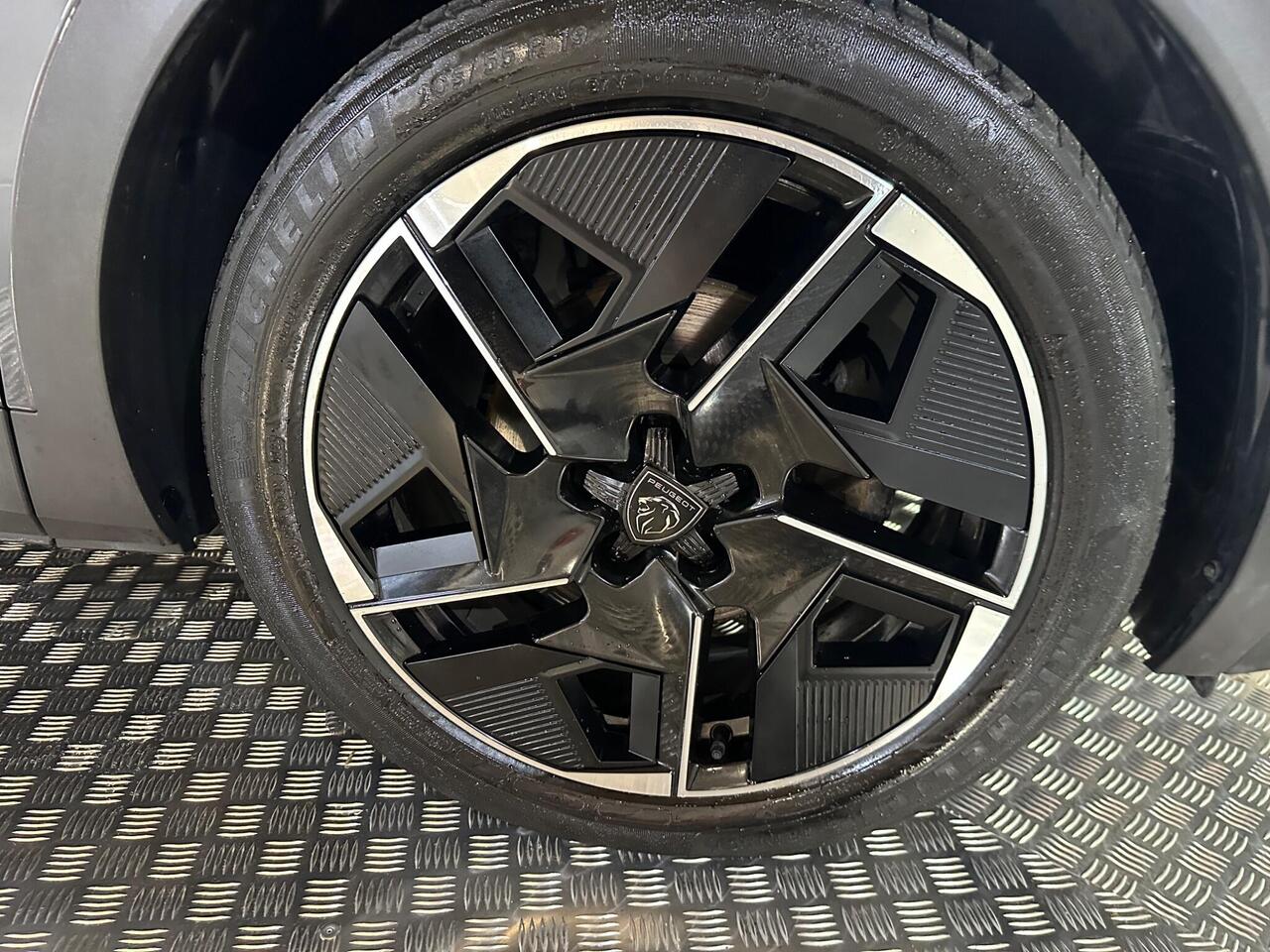 Peugeot 408 NU23XYH