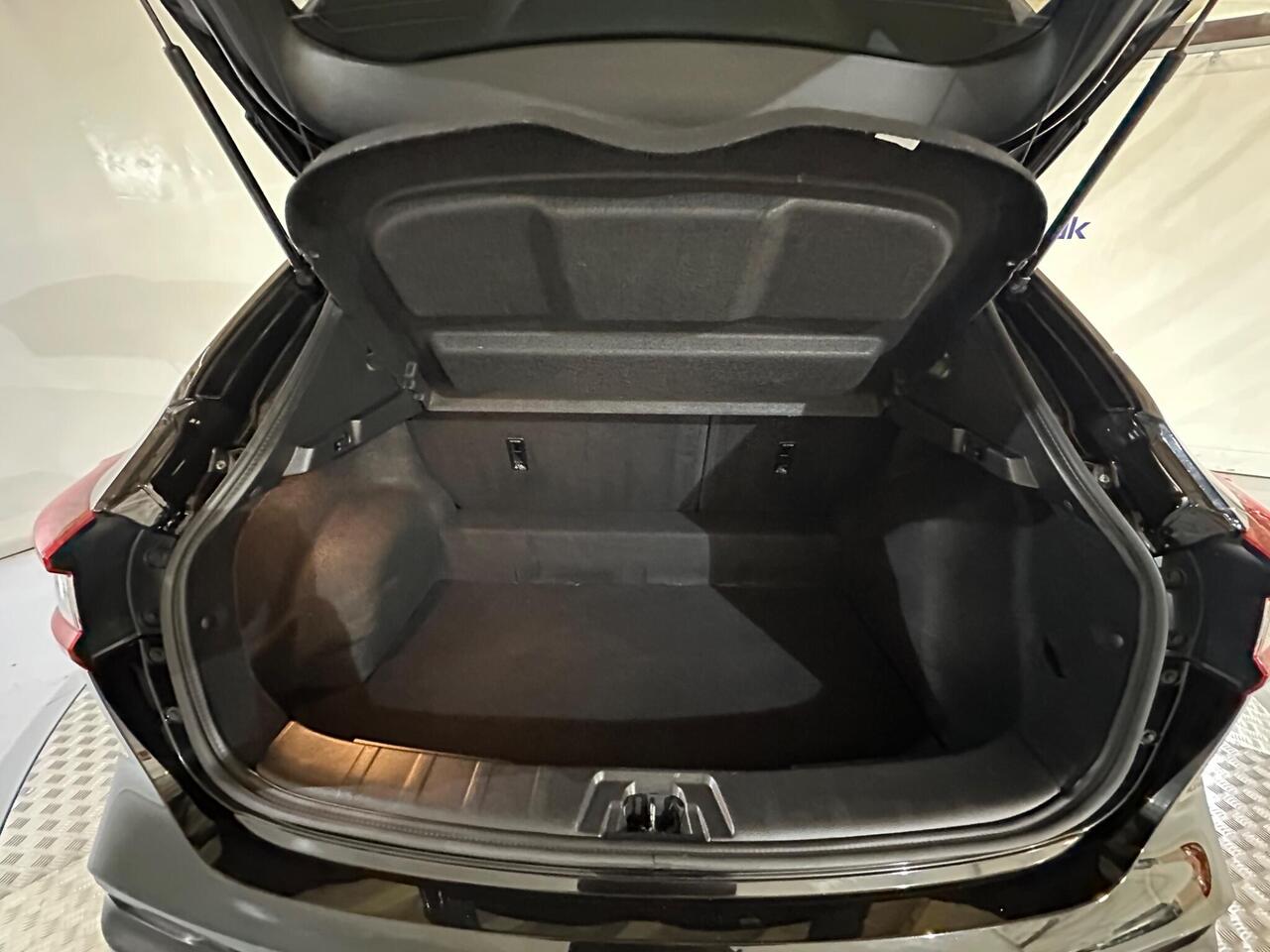 Nissan Qashqai PF70AKN