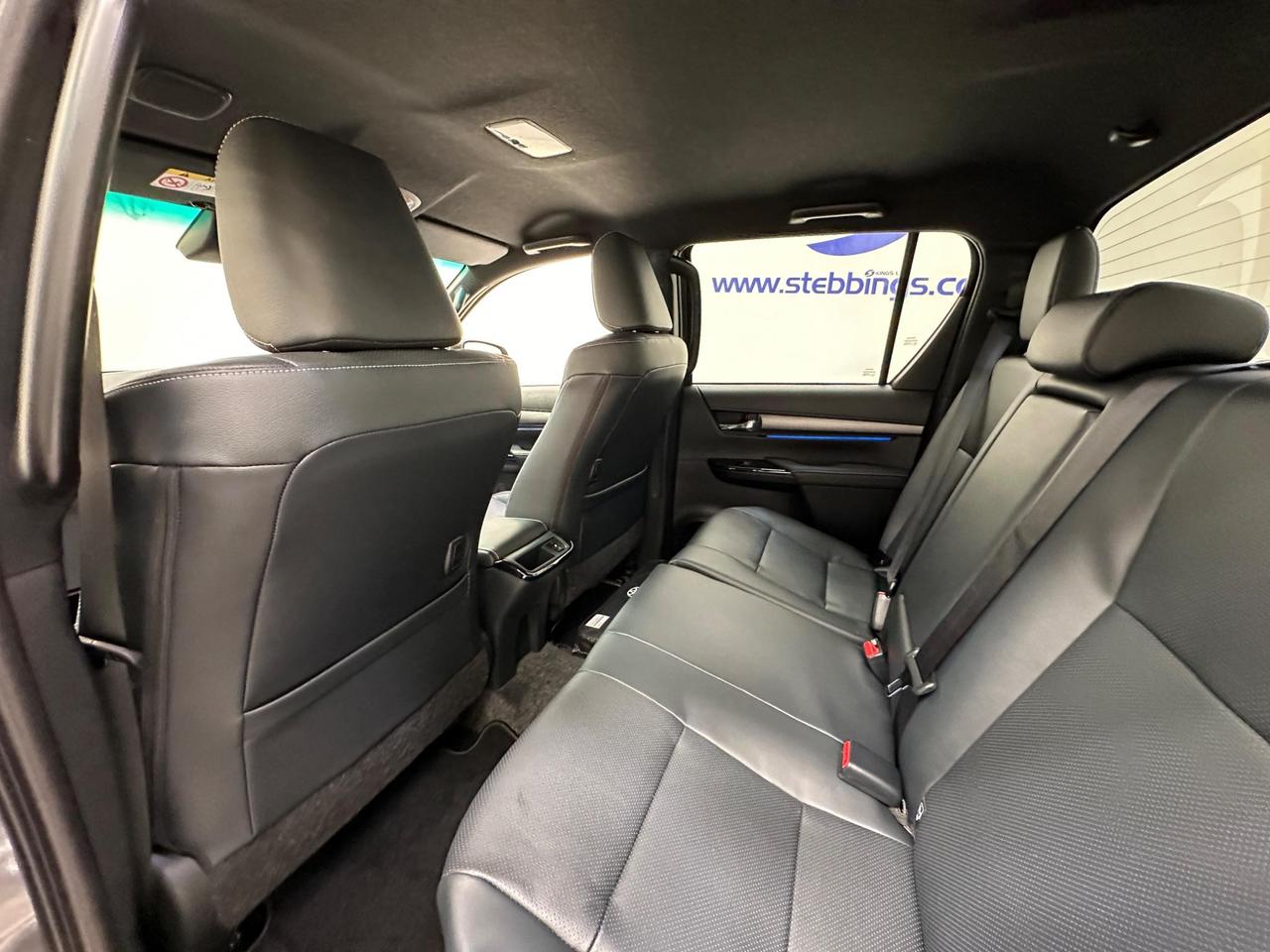 Toyota Hilux H111LUX