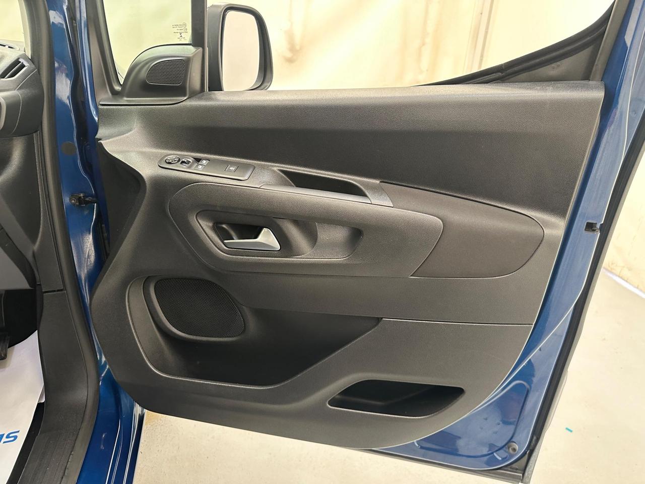 Vauxhall Combo Life YT70SXF