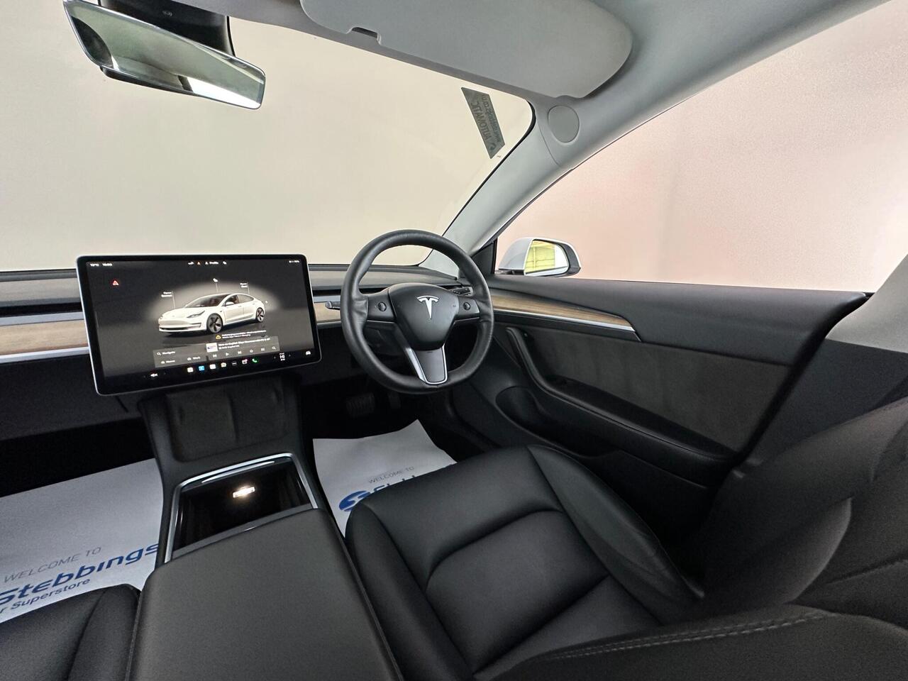 Tesla Model 3 AF72VHK