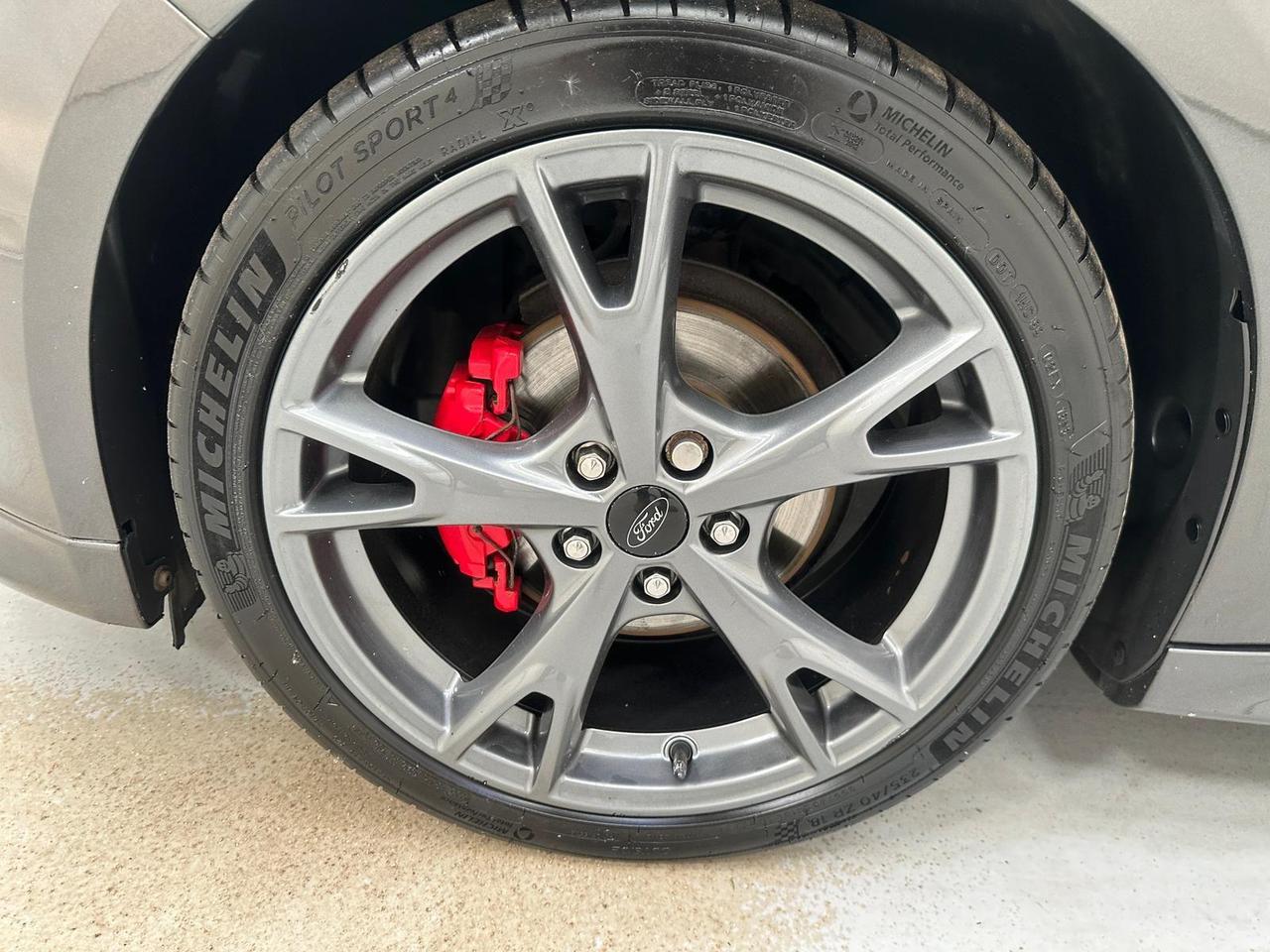 Ford Focus EX18YDL