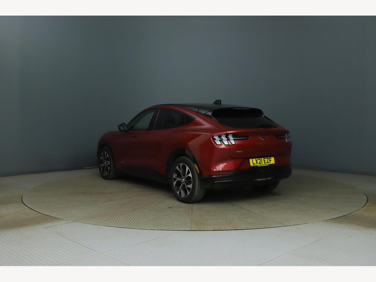 Ford Mustang Mach-E LX21EZF
