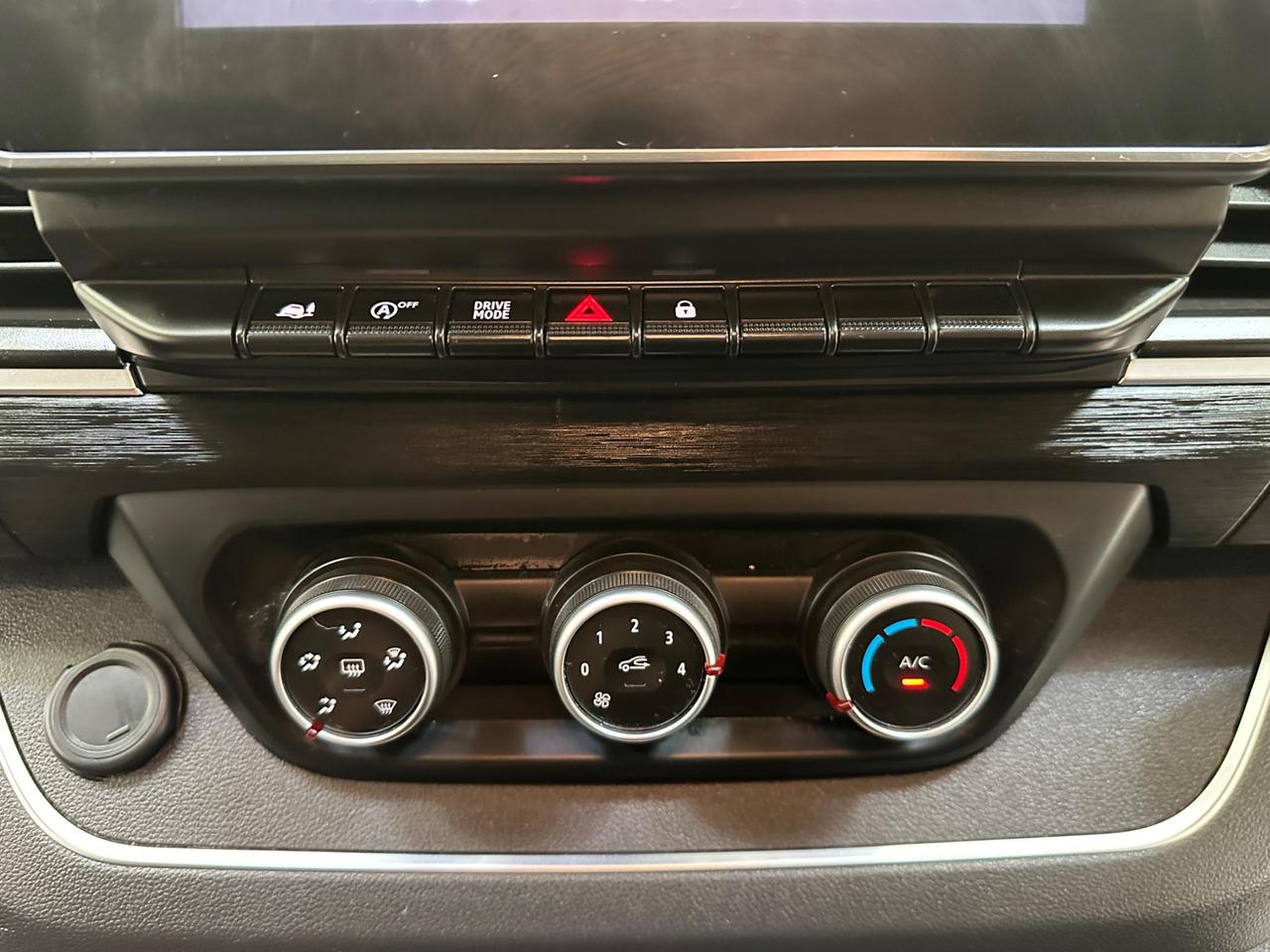 Nissan Primastar DL72BWH