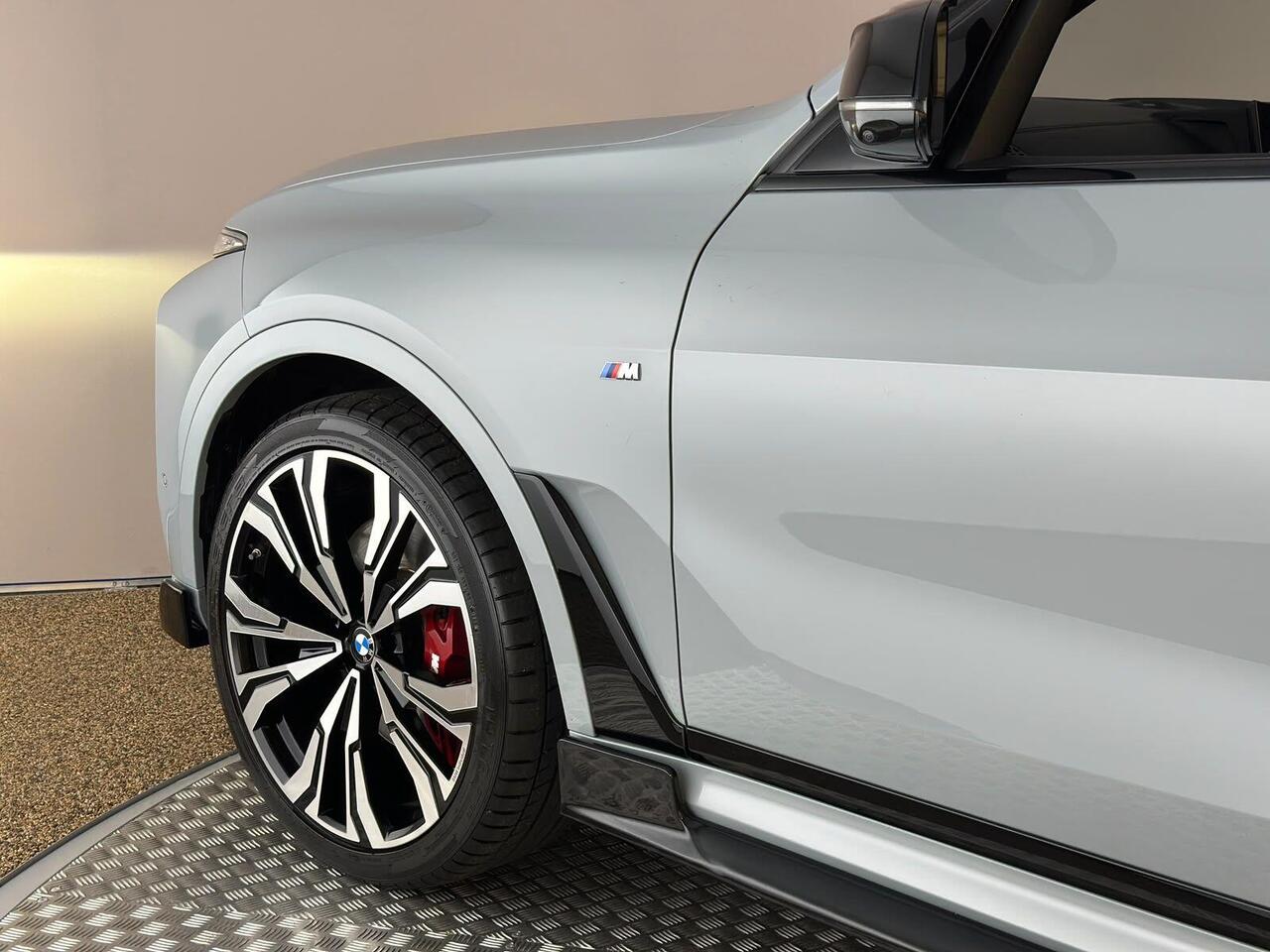 BMW X7 AU74GRK