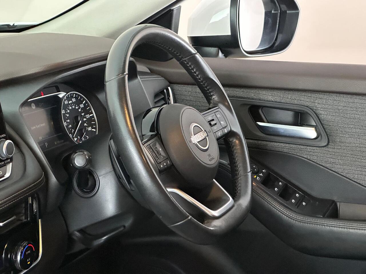 Nissan X-Trail DY73JNJ