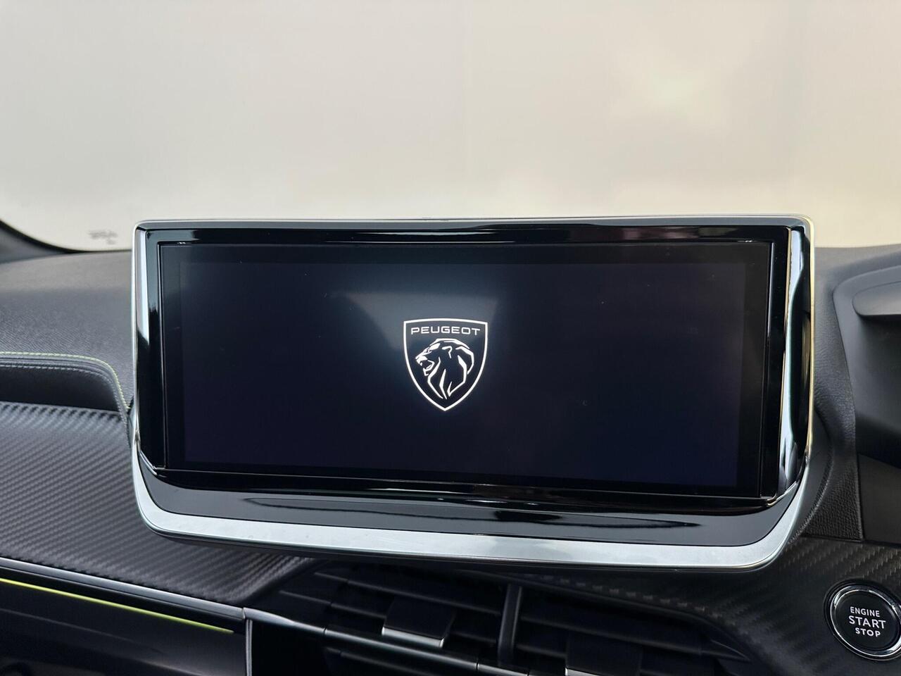 Peugeot 208 FL24CFM