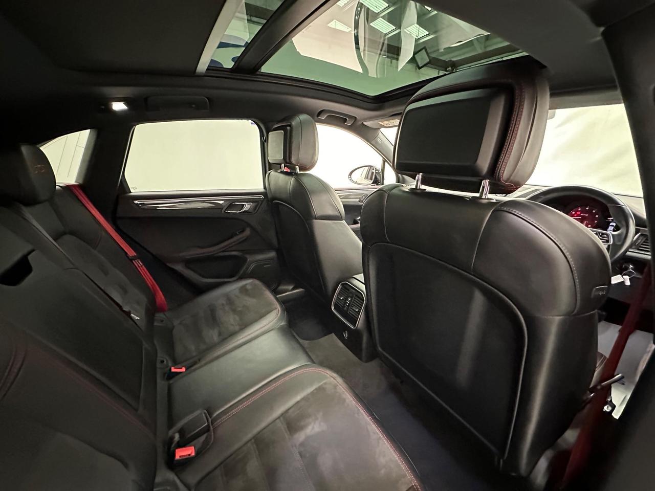 Porsche Macan WM66DZS