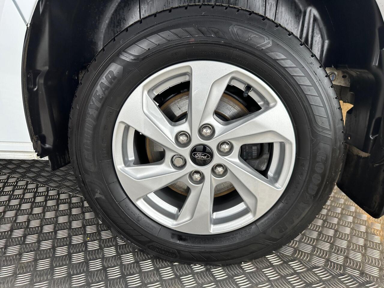 Ford Tourneo Custom EN24FSZ