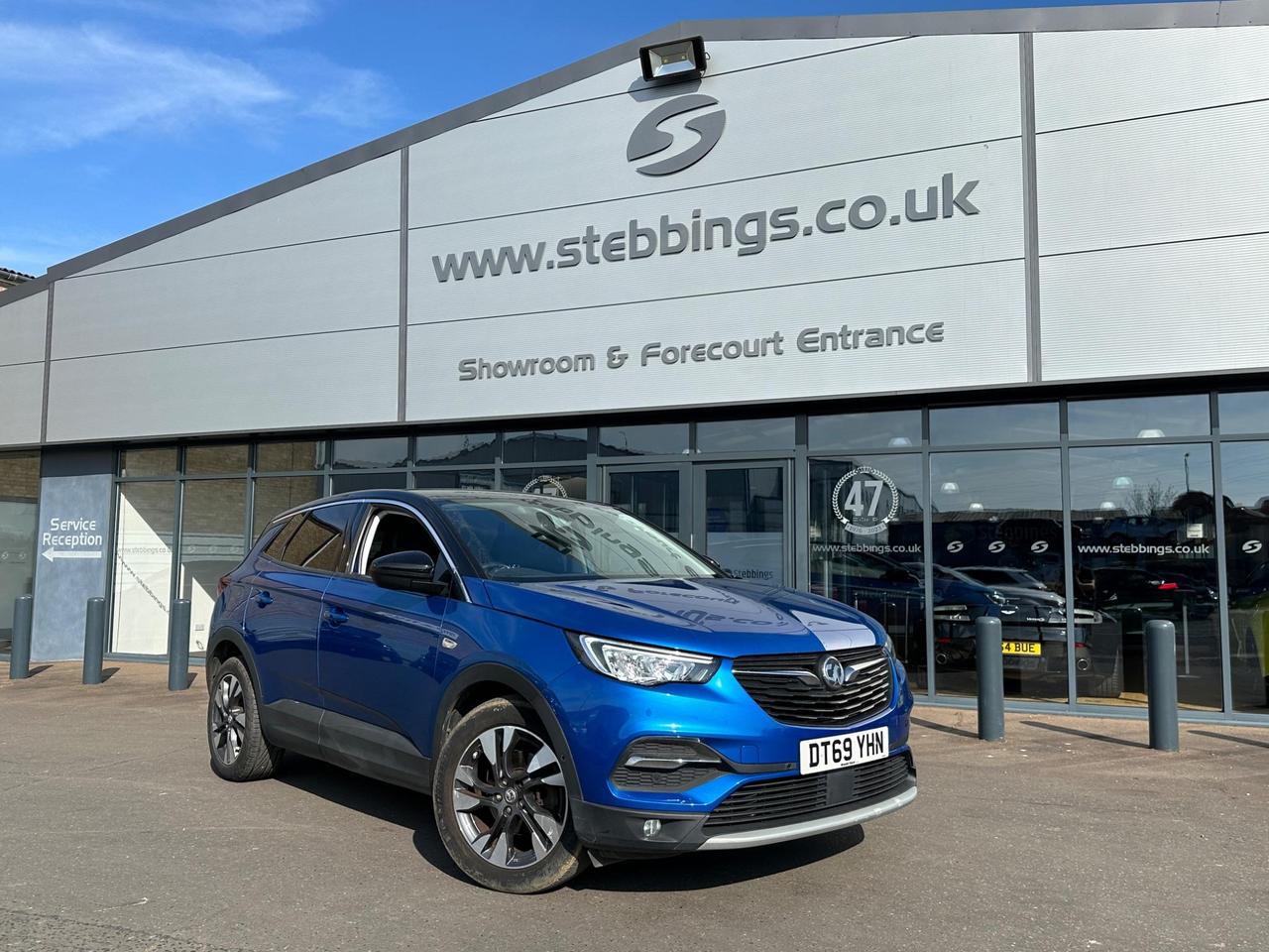 Vauxhall Grandland X DT69YHN
