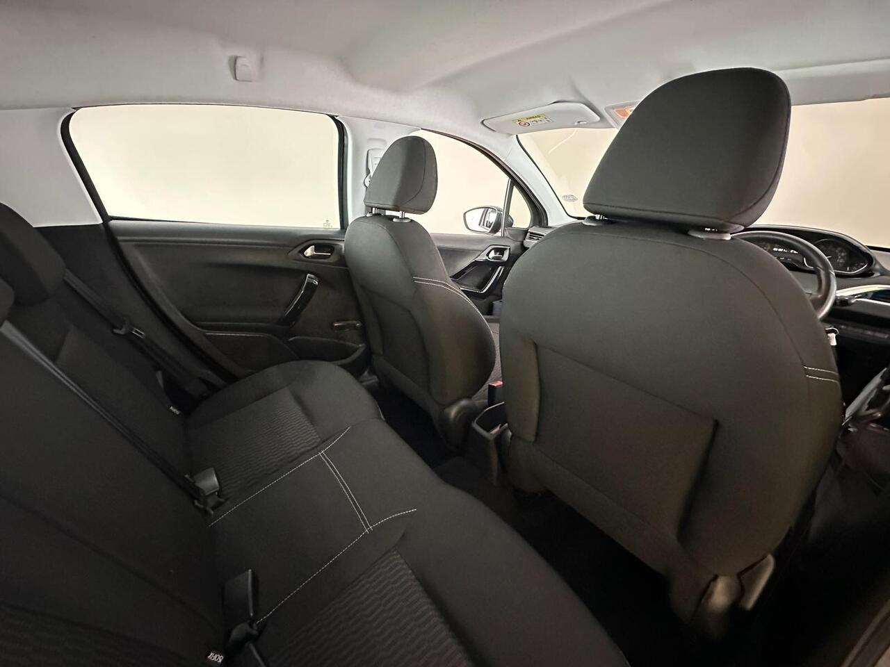 Peugeot 208 GN66YMF