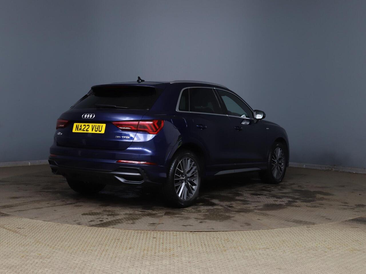 Audi Q3 NA22VUU